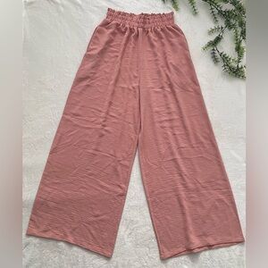 Elegant Wide Leg Pants in Soft Pink